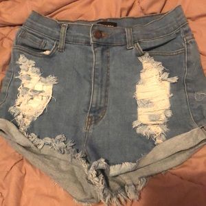 High Waisted distressed shorts 1xl